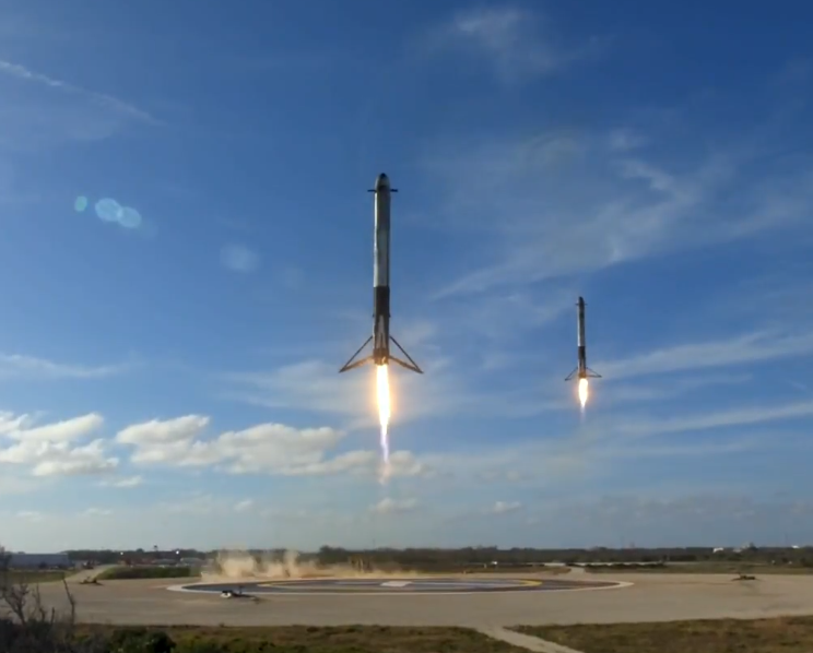 FalconHeavyDualBoostersLanding_h5sz7lfrone01.png